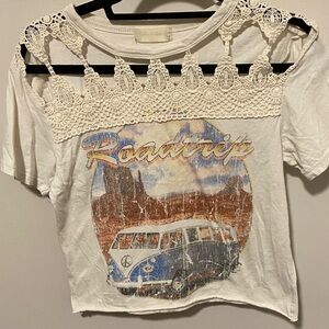 VINTAGE White Crochet Trim VW Roadtrip Graphic Tee